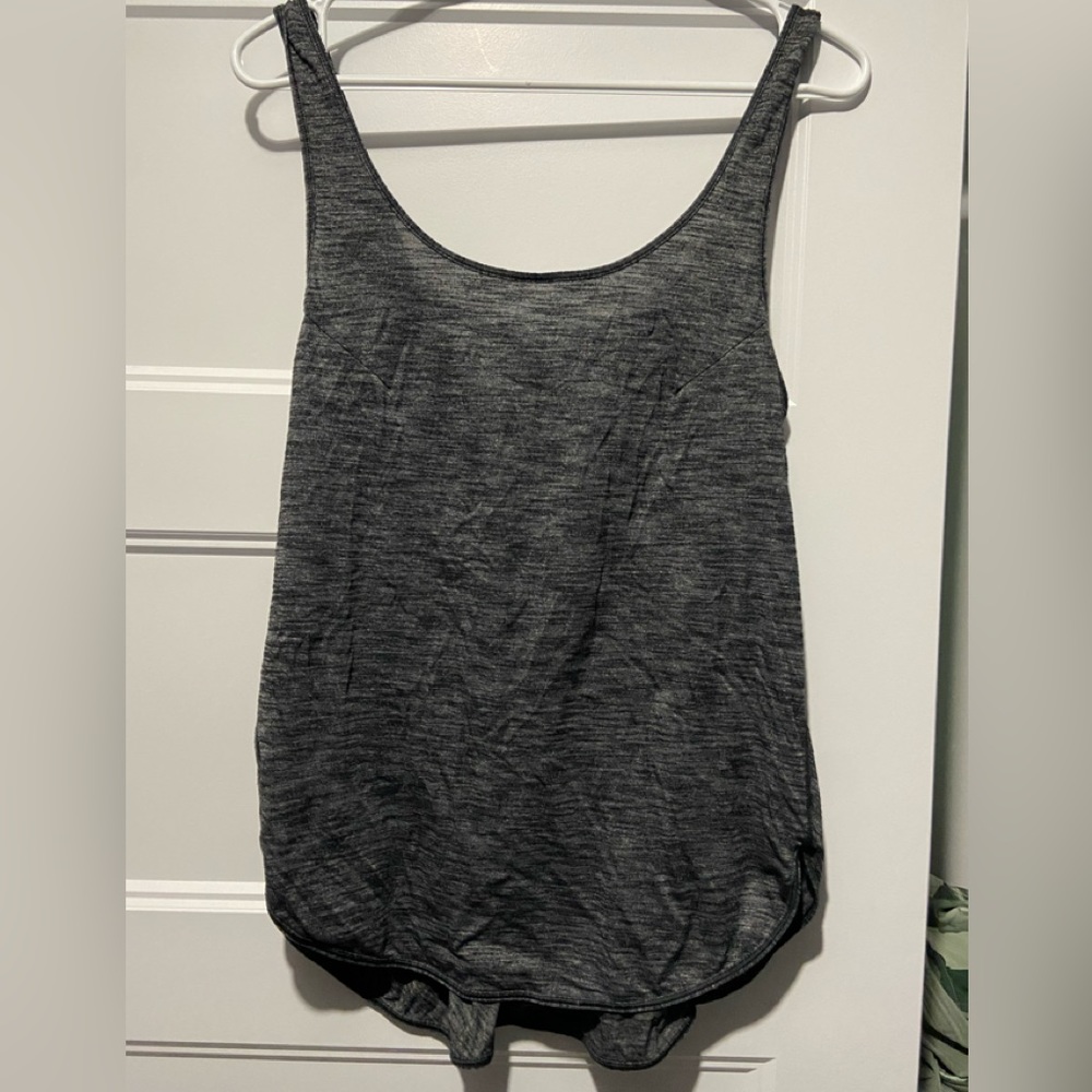 Lululemon ladies singlet